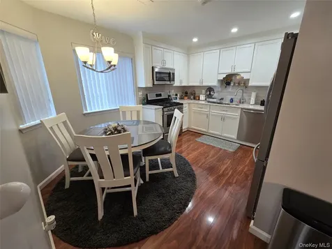 142 Farm House Court Manorville NY 11949