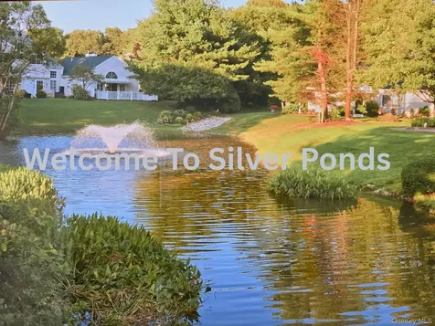 142 Farm House Court Manorville NY 11949