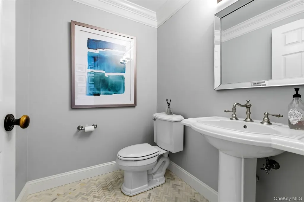 3 Pondfield Drive S Chappaqua NY 10514