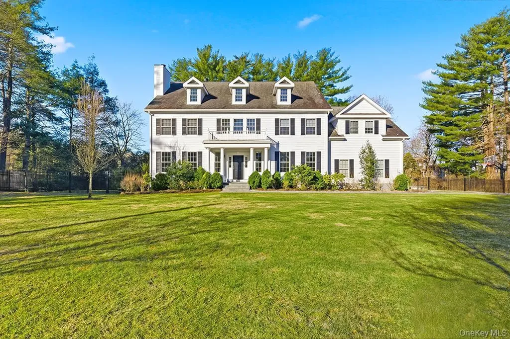 3 Pondfield Drive S Chappaqua NY 10514