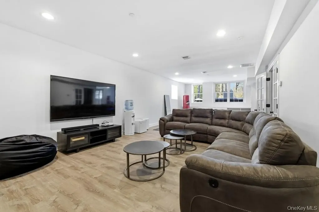3 Pondfield Drive S Chappaqua NY 10514