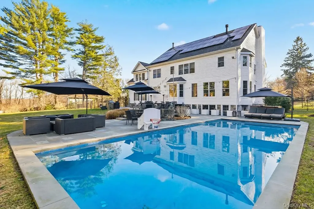 3 Pondfield Drive S Chappaqua NY 10514