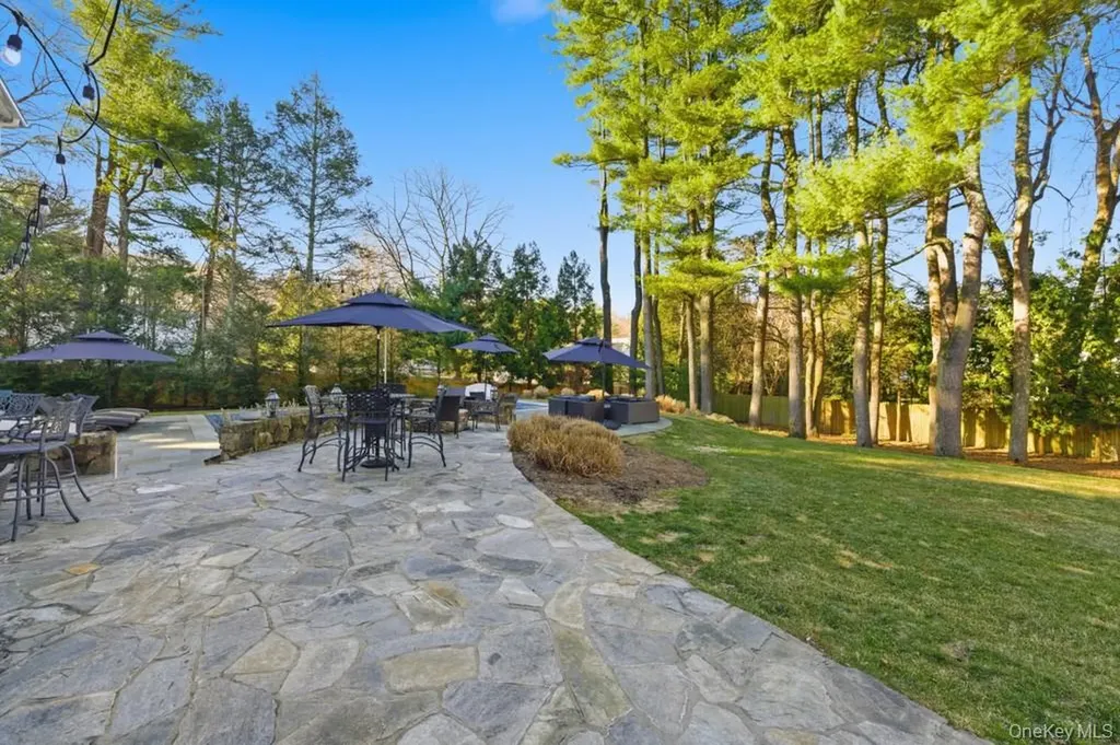 3 Pondfield Drive S Chappaqua NY 10514