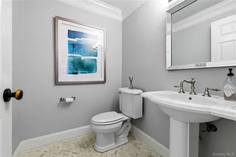 3 Pondfield Drive S Chappaqua NY 10514