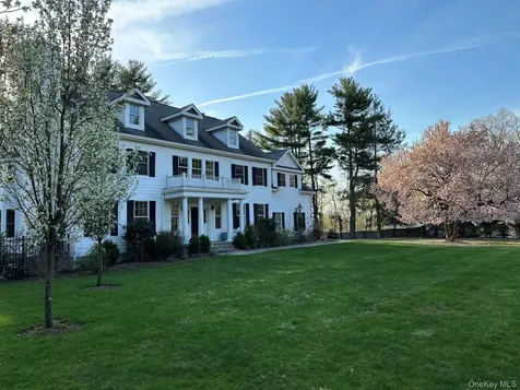 3 Pondfield Drive S Chappaqua NY 10514