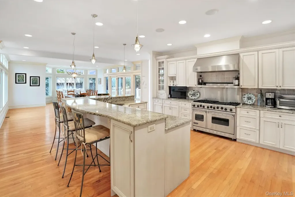 605 Dune Road Westhampton NY 11977