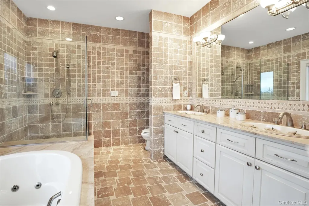 605 Dune Road Westhampton NY 11977