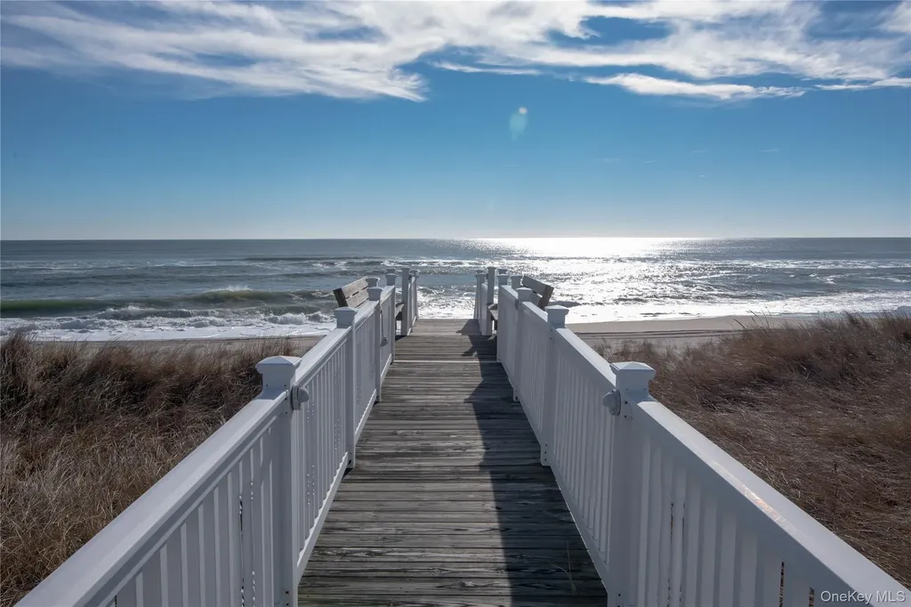 605 Dune Road Westhampton NY 11977