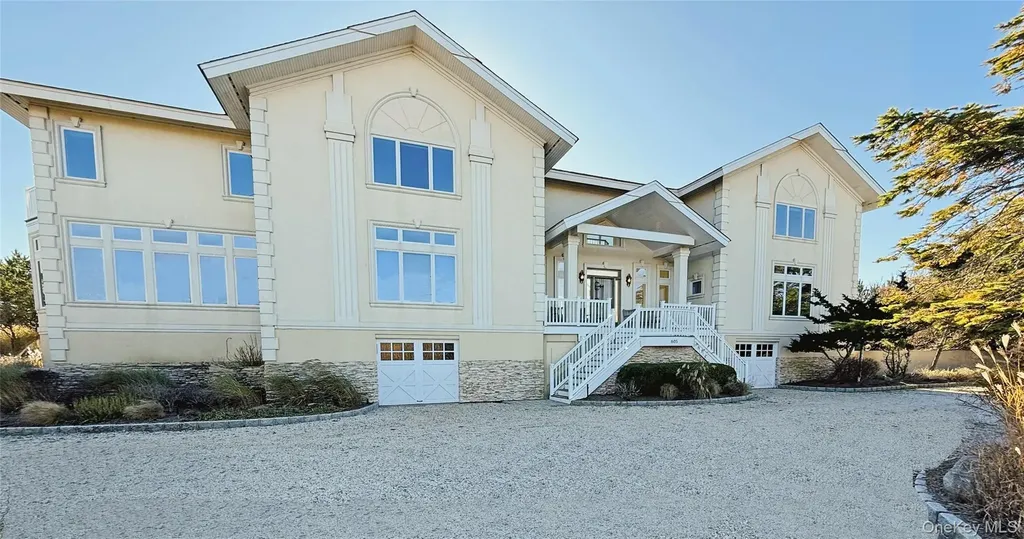 605 Dune Road Westhampton NY 11977