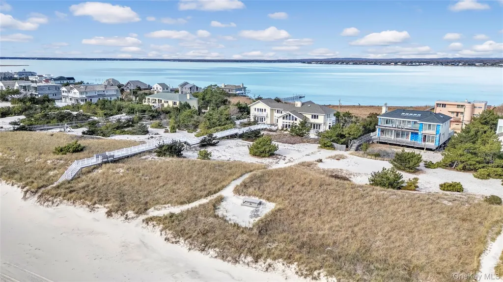 605 Dune Road Westhampton NY 11977