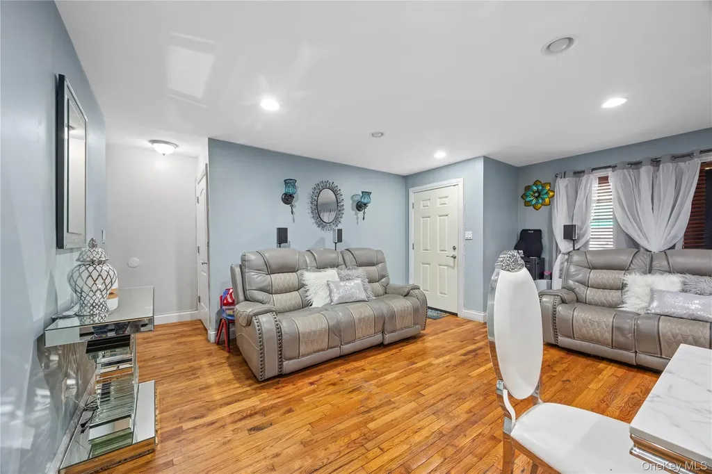 2611 Decatur Avenue Bronx NY 10458