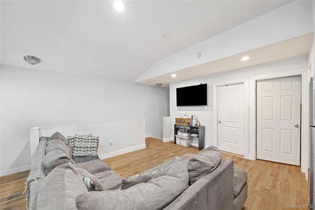 2611 Decatur Avenue Bronx NY 10458