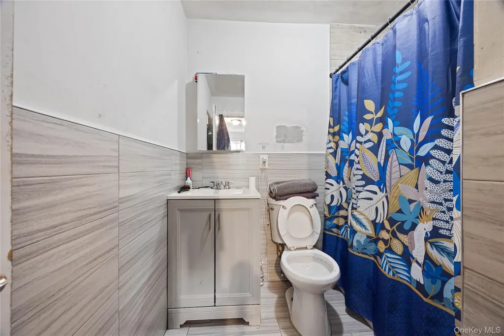 2611 Decatur Avenue Bronx NY 10458