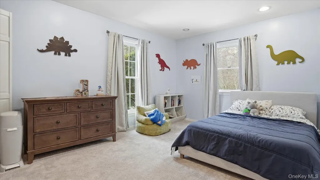 16 Daniel Lane Dix Hills NY 11746