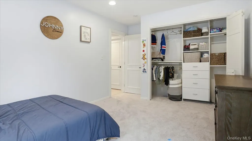 16 Daniel Lane Dix Hills NY 11746