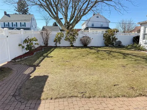 12 Irenhyl Avenue Port Chester NY 10573