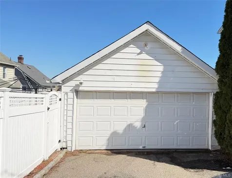 12 Irenhyl Avenue Port Chester NY 10573
