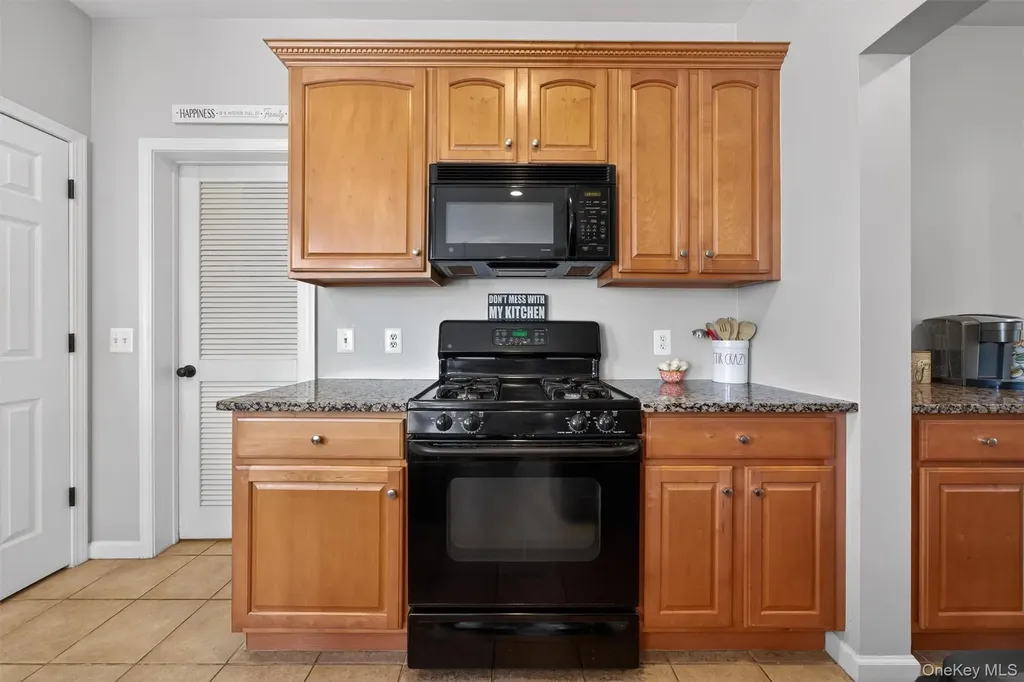 3 Moorefield Circle Highland Mills NY 10930