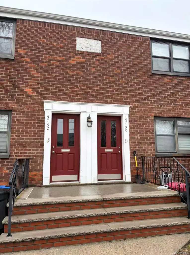 15750 17th Avenue Whitestone NY 11357