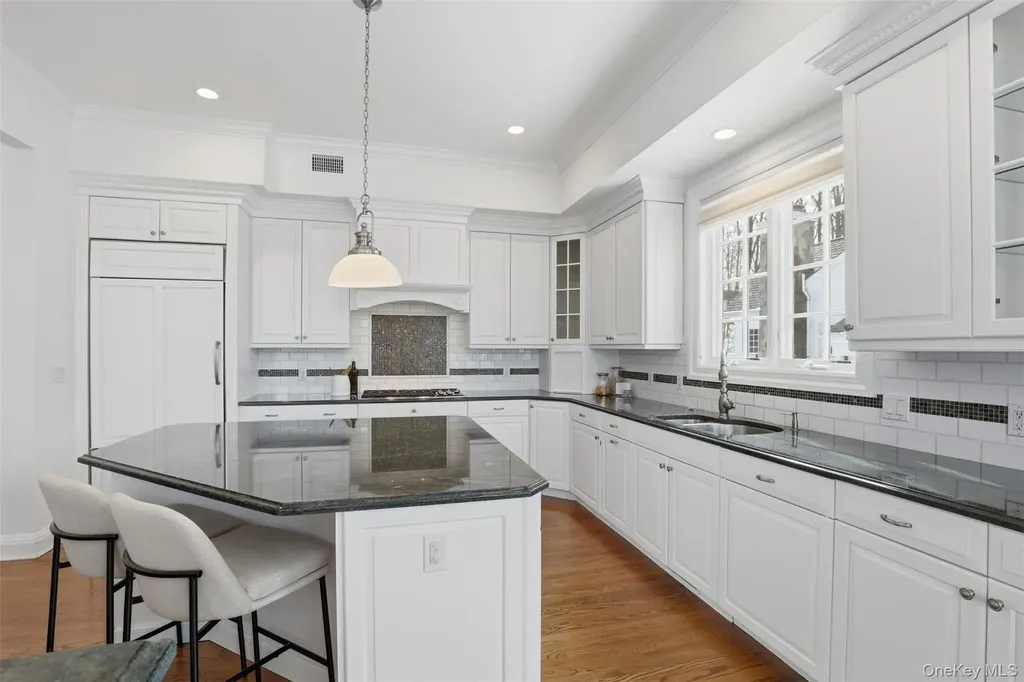 10 Shadow Tree Lane Briarcliff Manor NY 10510
