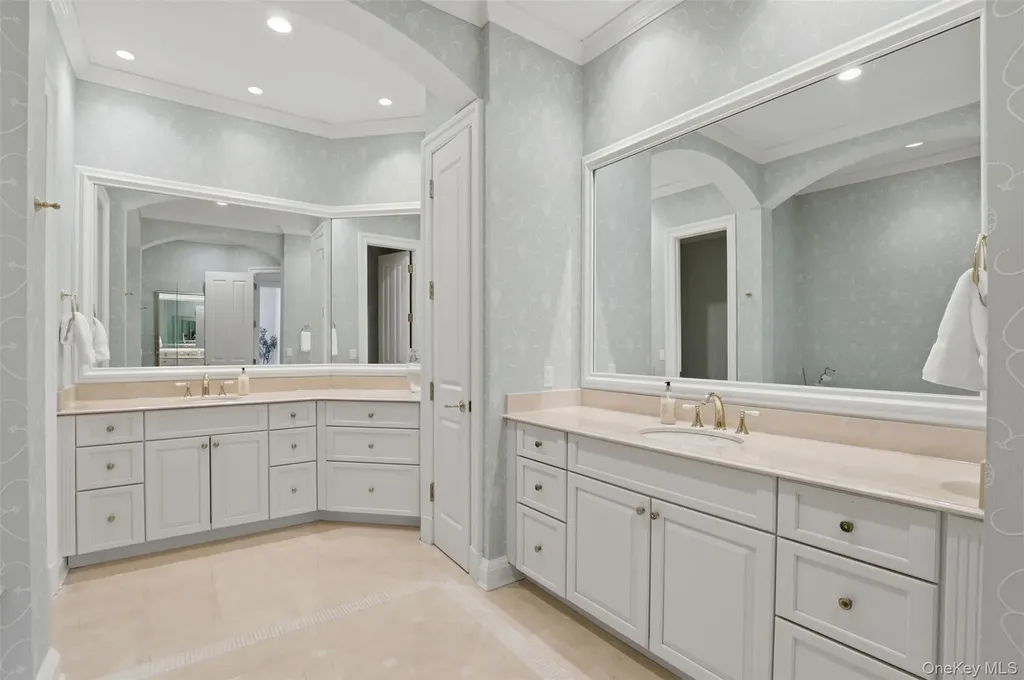 10 Shadow Tree Lane Briarcliff Manor NY 10510