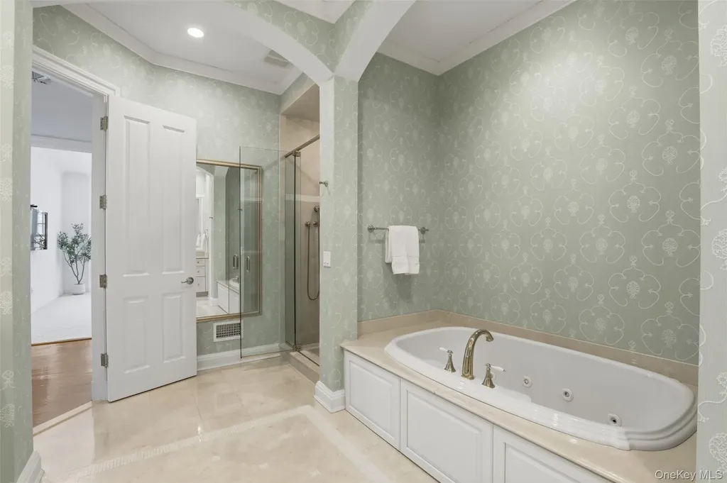 10 Shadow Tree Lane Briarcliff Manor NY 10510