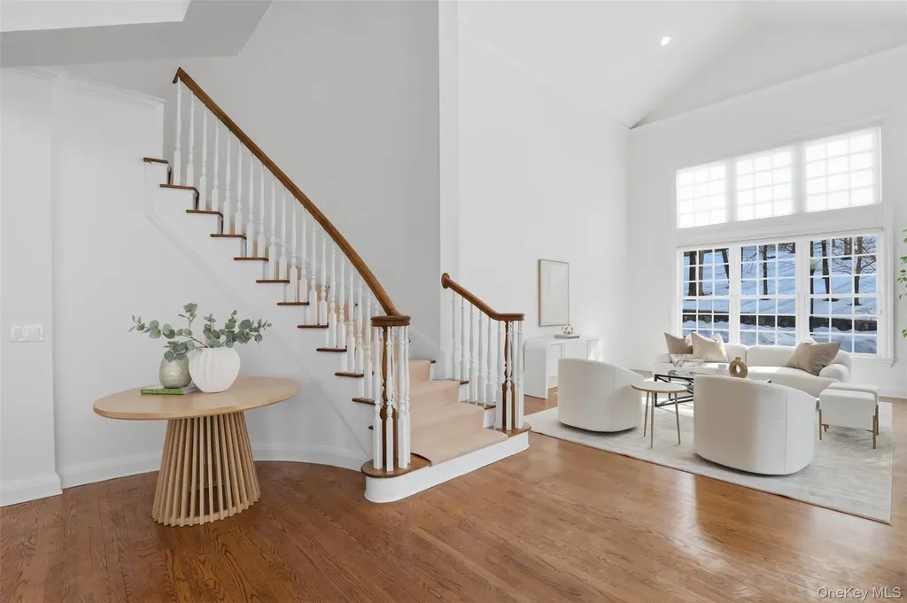 10 Shadow Tree Lane Briarcliff Manor NY 10510