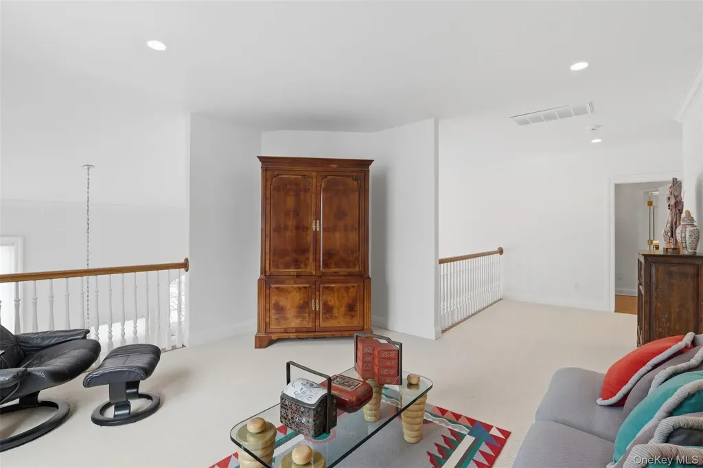 10 Shadow Tree Lane Briarcliff Manor NY 10510