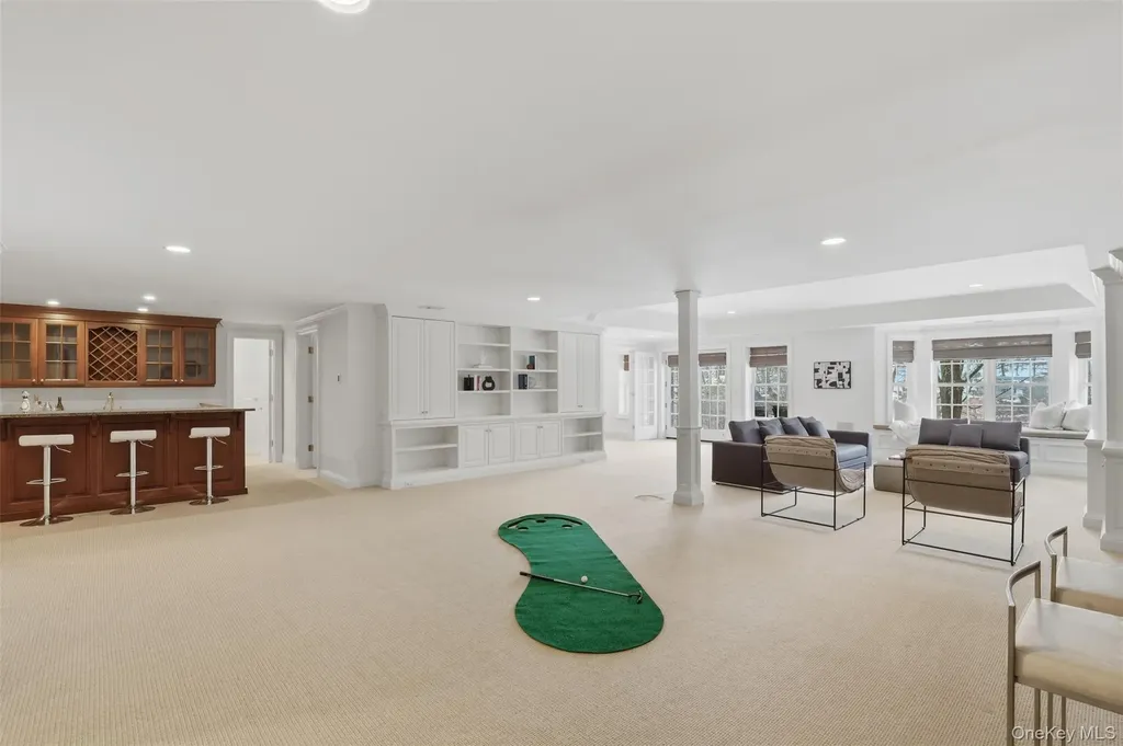 10 Shadow Tree Lane Briarcliff Manor NY 10510