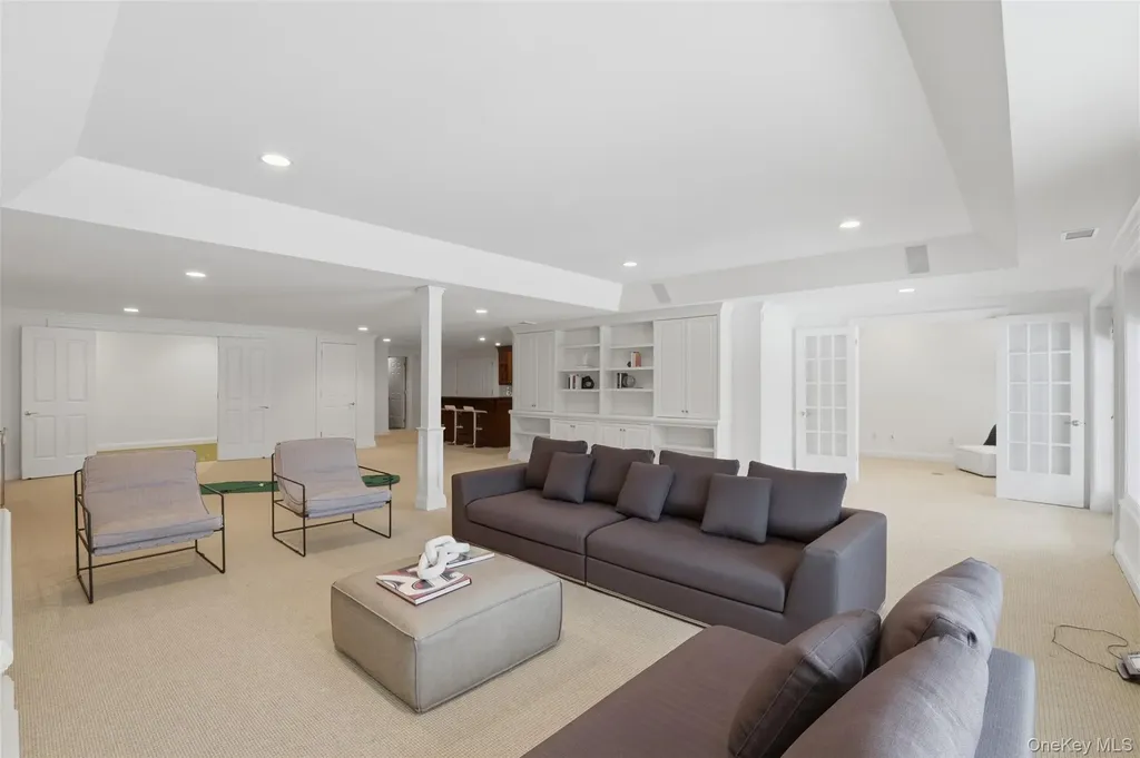 10 Shadow Tree Lane Briarcliff Manor NY 10510