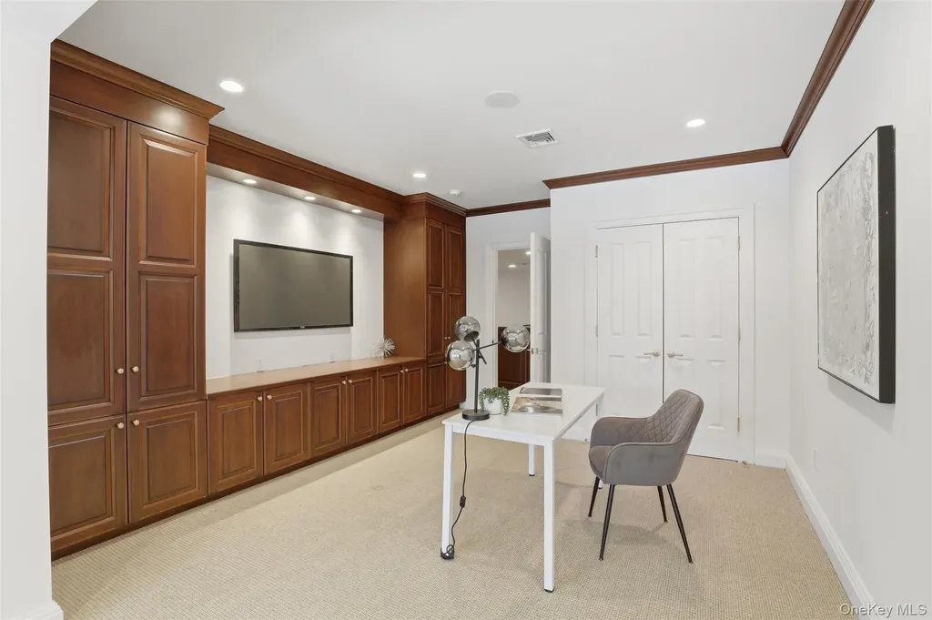 10 Shadow Tree Lane Briarcliff Manor NY 10510