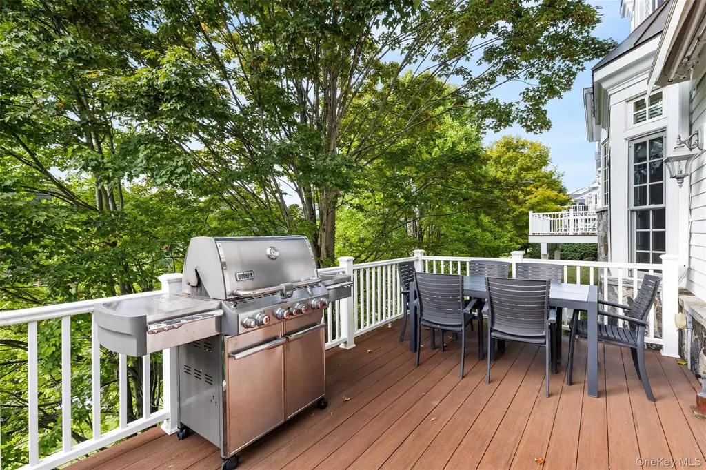 10 Shadow Tree Lane Briarcliff Manor NY 10510