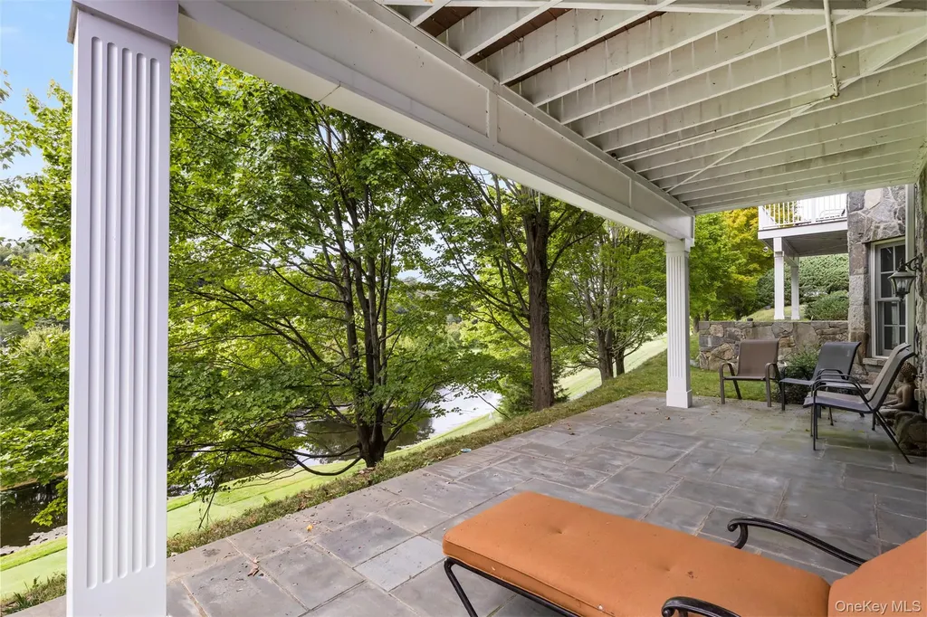 10 Shadow Tree Lane Briarcliff Manor NY 10510