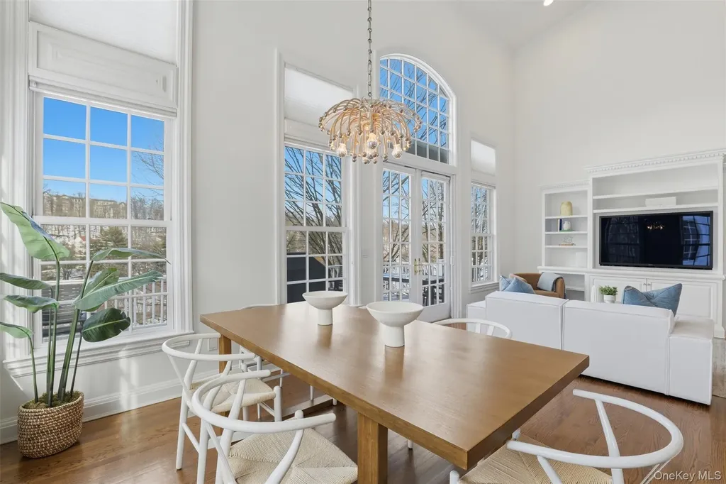 10 Shadow Tree Lane Briarcliff Manor NY 10510
