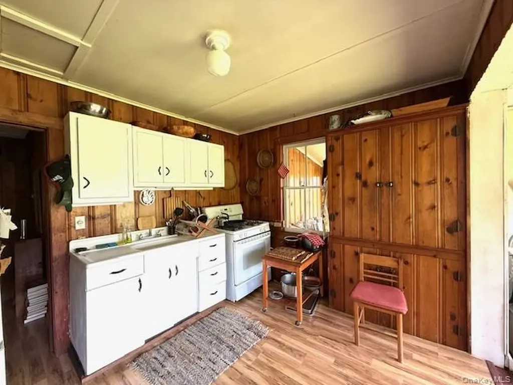 94 Airport Road Eldred NY 12732
