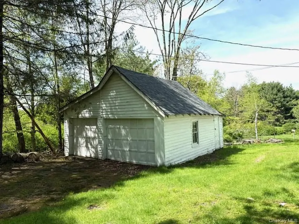 94 Airport Road Eldred NY 12732