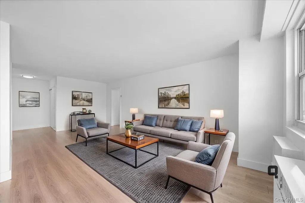 825 Morrison Avenue Bronx NY 10473