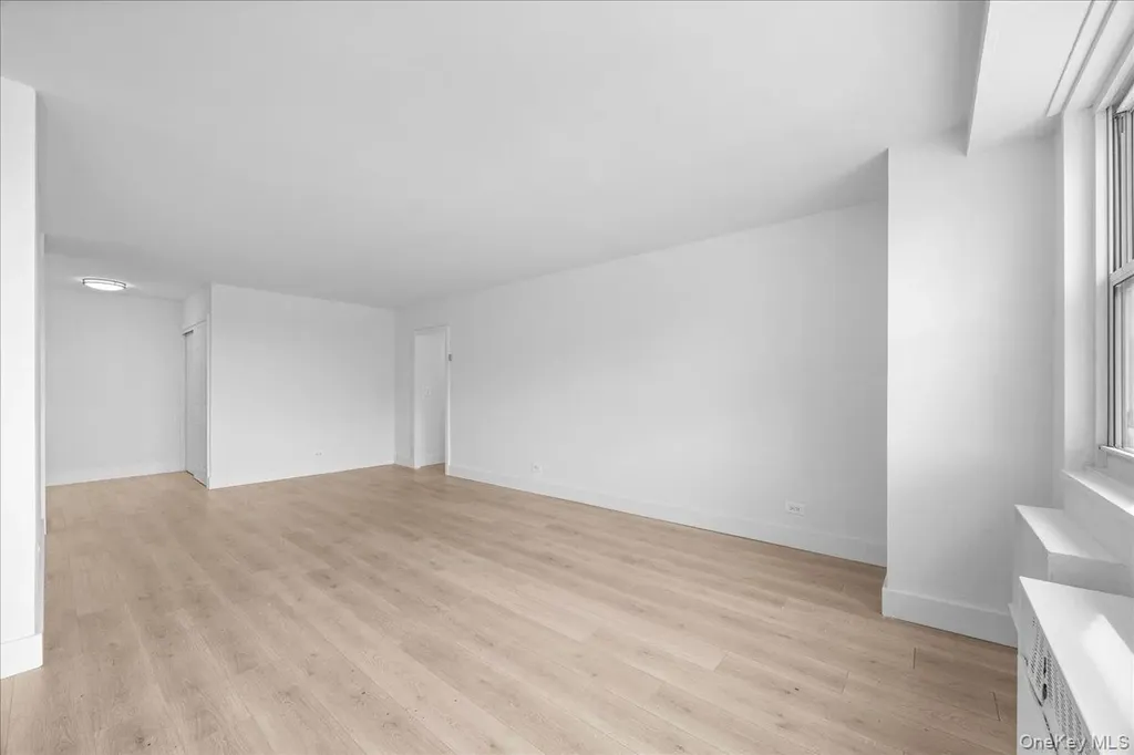 825 Morrison Avenue Bronx NY 10473