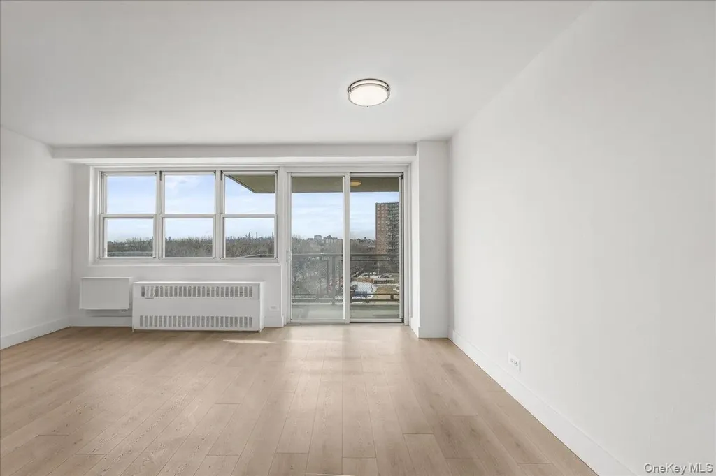 825 Morrison Avenue Bronx NY 10473