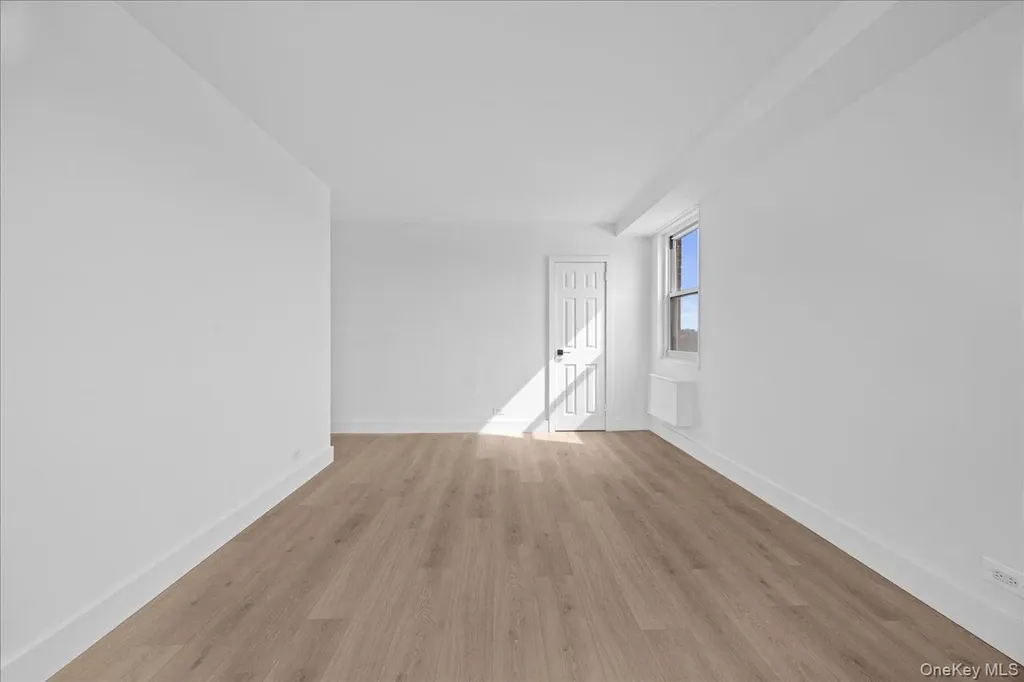 825 Morrison Avenue Bronx NY 10473