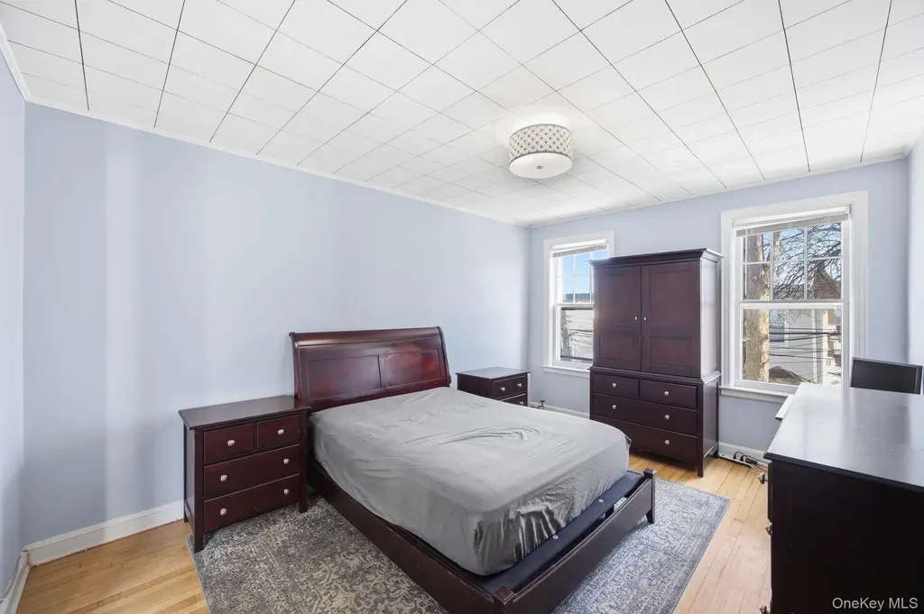 7861 75th Street Glendale NY 11385