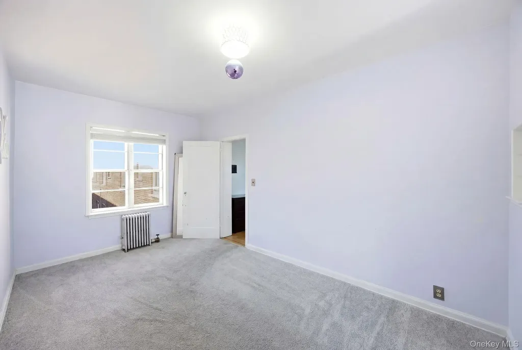 7861 75th Street Glendale NY 11385