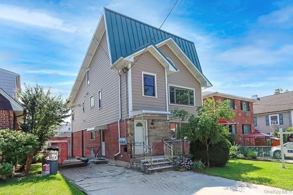 147-22 Ash Avenue Flushing NY 11355