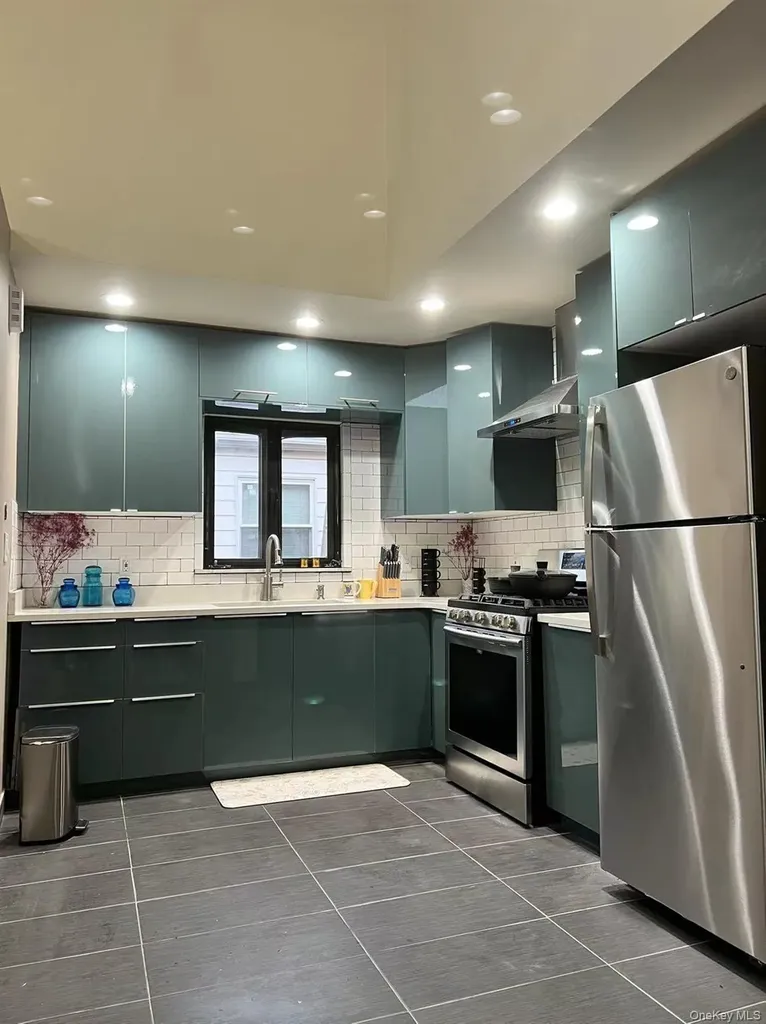 147-22 Ash Avenue Flushing NY 11355