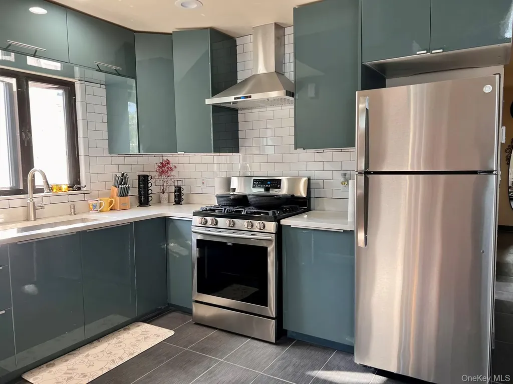 147-22 Ash Avenue Flushing NY 11355