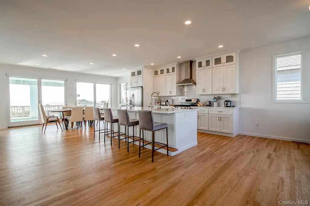 675 Dune Road Westhampton Beach NY 11978