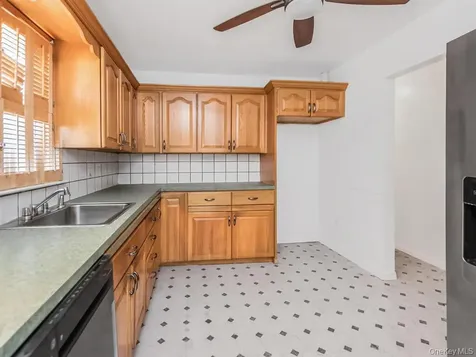 64 Ashland Street New Rochelle NY 10801