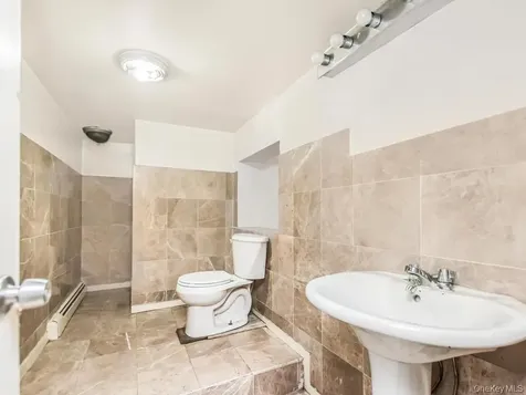 64 Ashland Street New Rochelle NY 10801