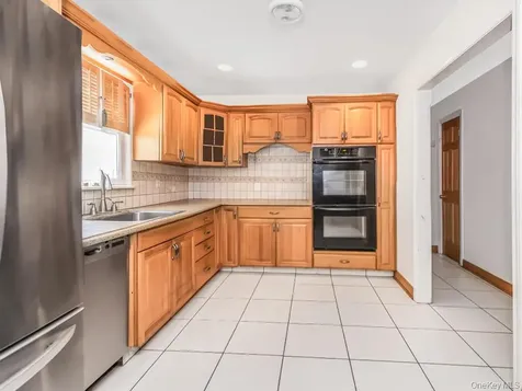 64 Ashland Street New Rochelle NY 10801