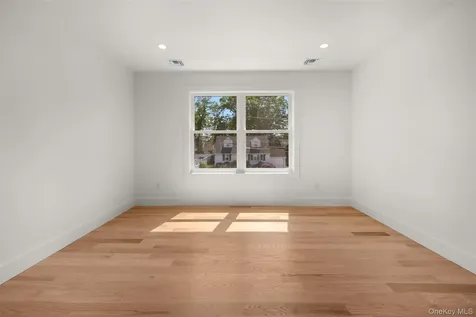 467 Hull Street East Meadow NY 11554